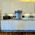 Charmant Appartement Parisien Près du Louvre Paris, France